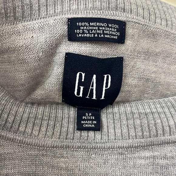 GAP 100% Merino Wool Grey Pullover Sweater Size S Petite - Picture 5 of 7